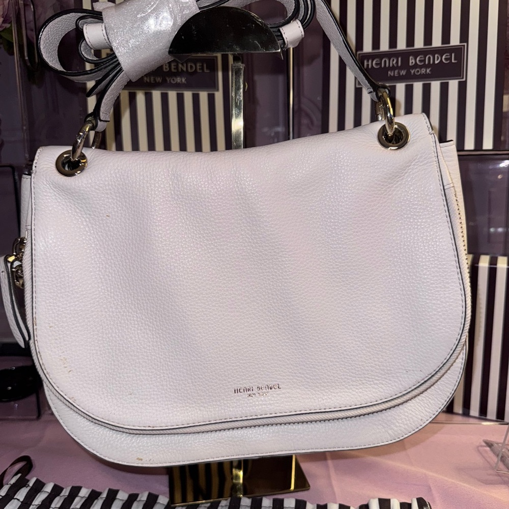 Henri Bendel Sattle Bag (Shoulder Bag)